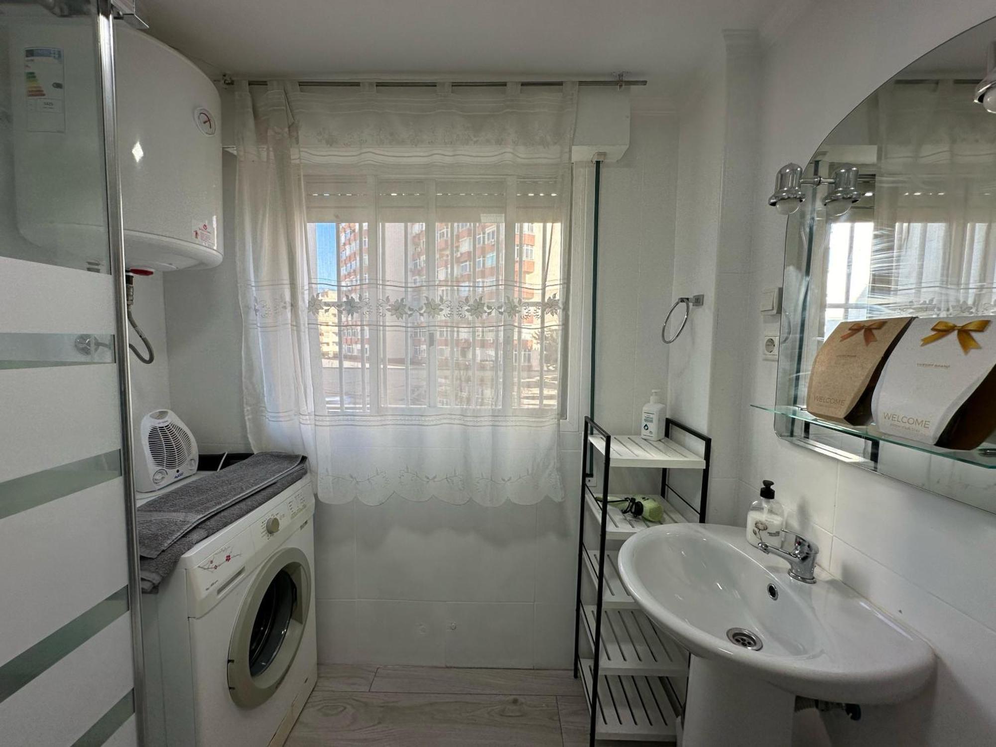 Cg131 - Centro 50 Metros, Playa 650 Metros, Wifi, Fire Stick Amazon Apartamento Torremolinos Exterior foto